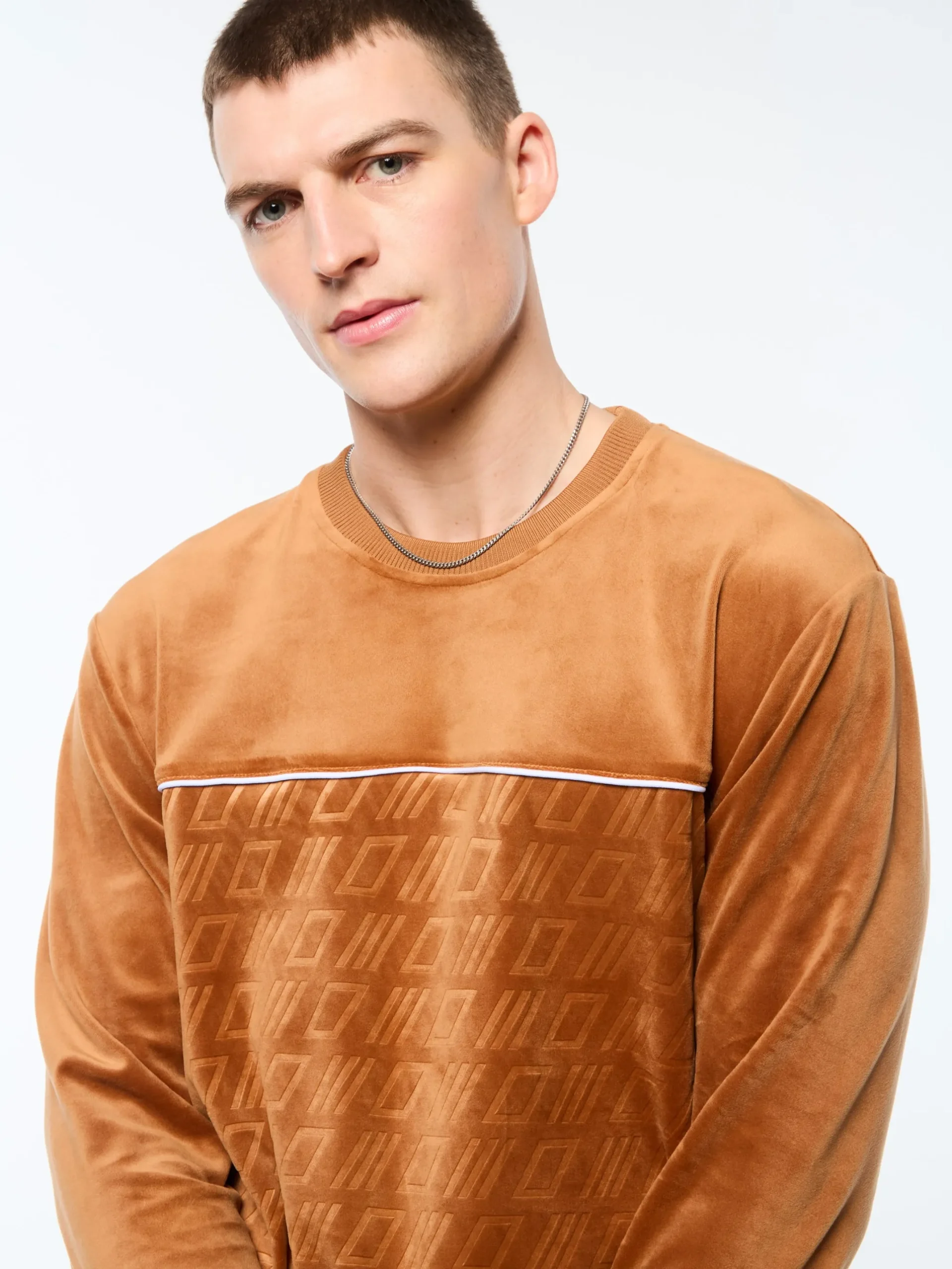 Bandiera Debossed Velour Crewneck-Sugar Almond