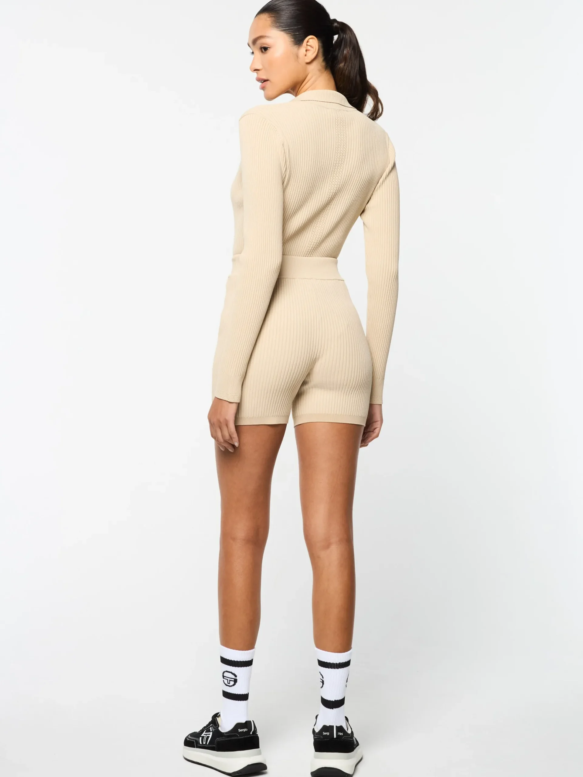 Magreta Biker Short- Humus
