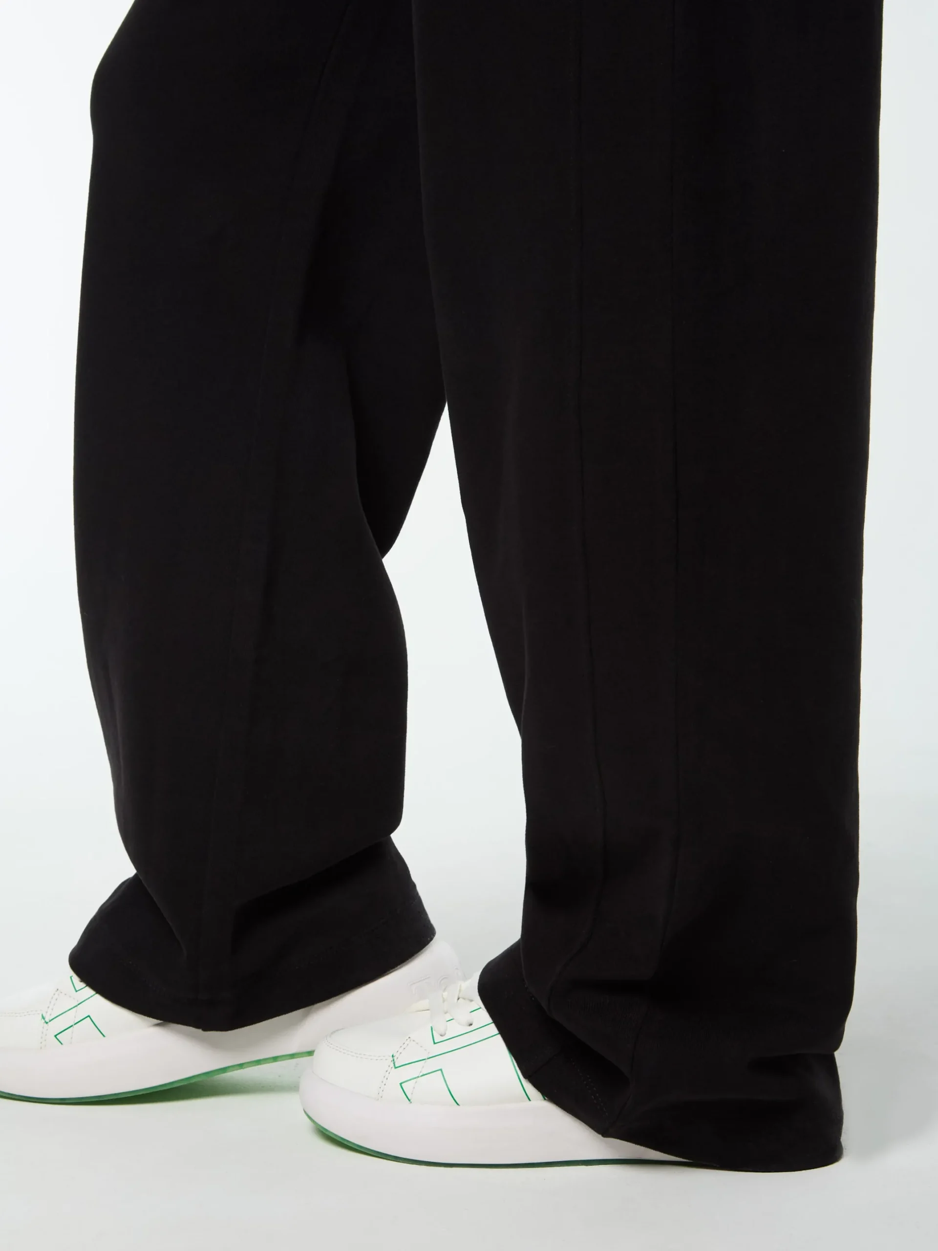Nera Sweatpant- Black Beauty