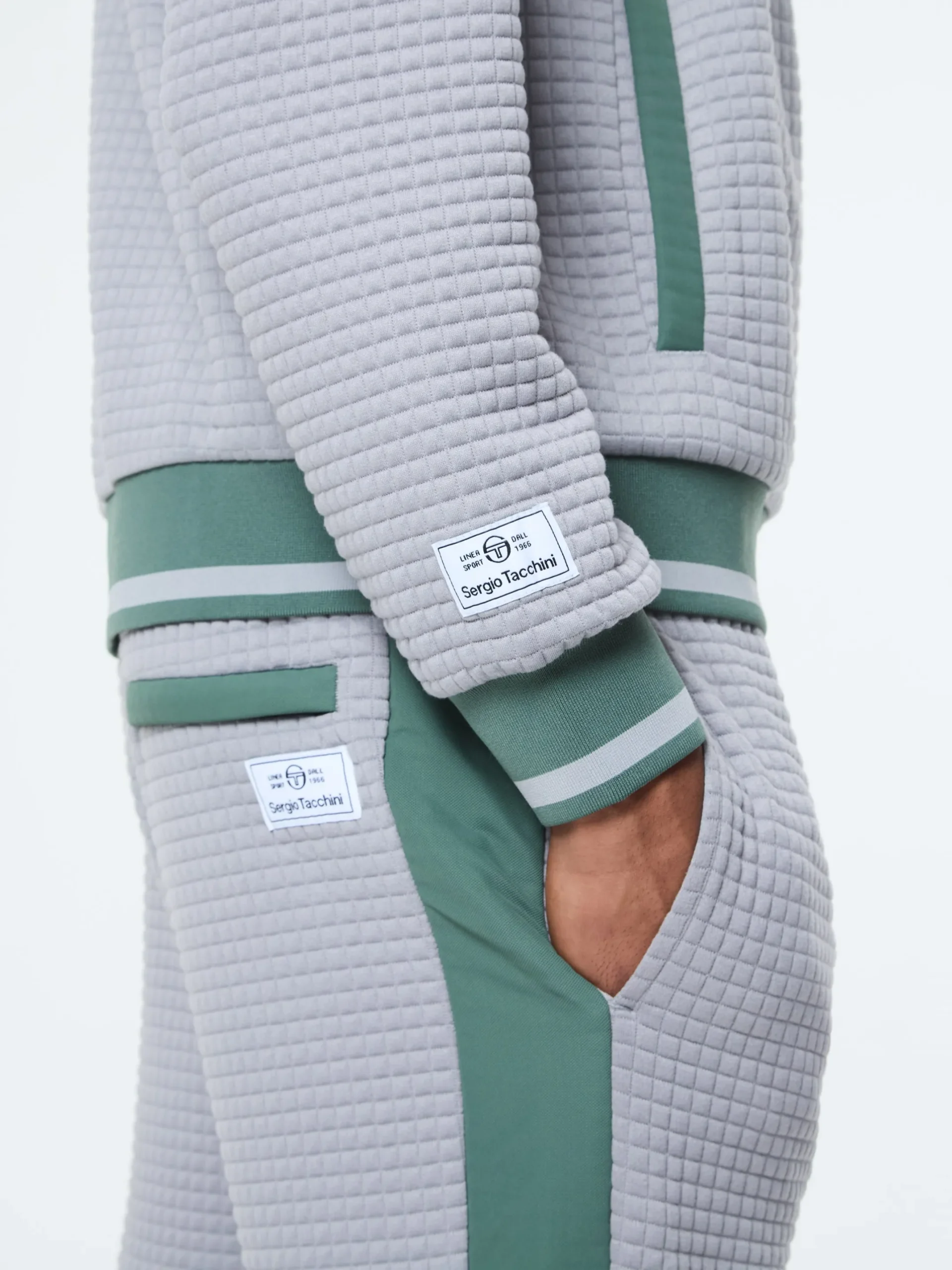 Netto Quarter Zip- Sleet