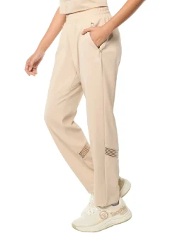 Noemi Pant- Humus