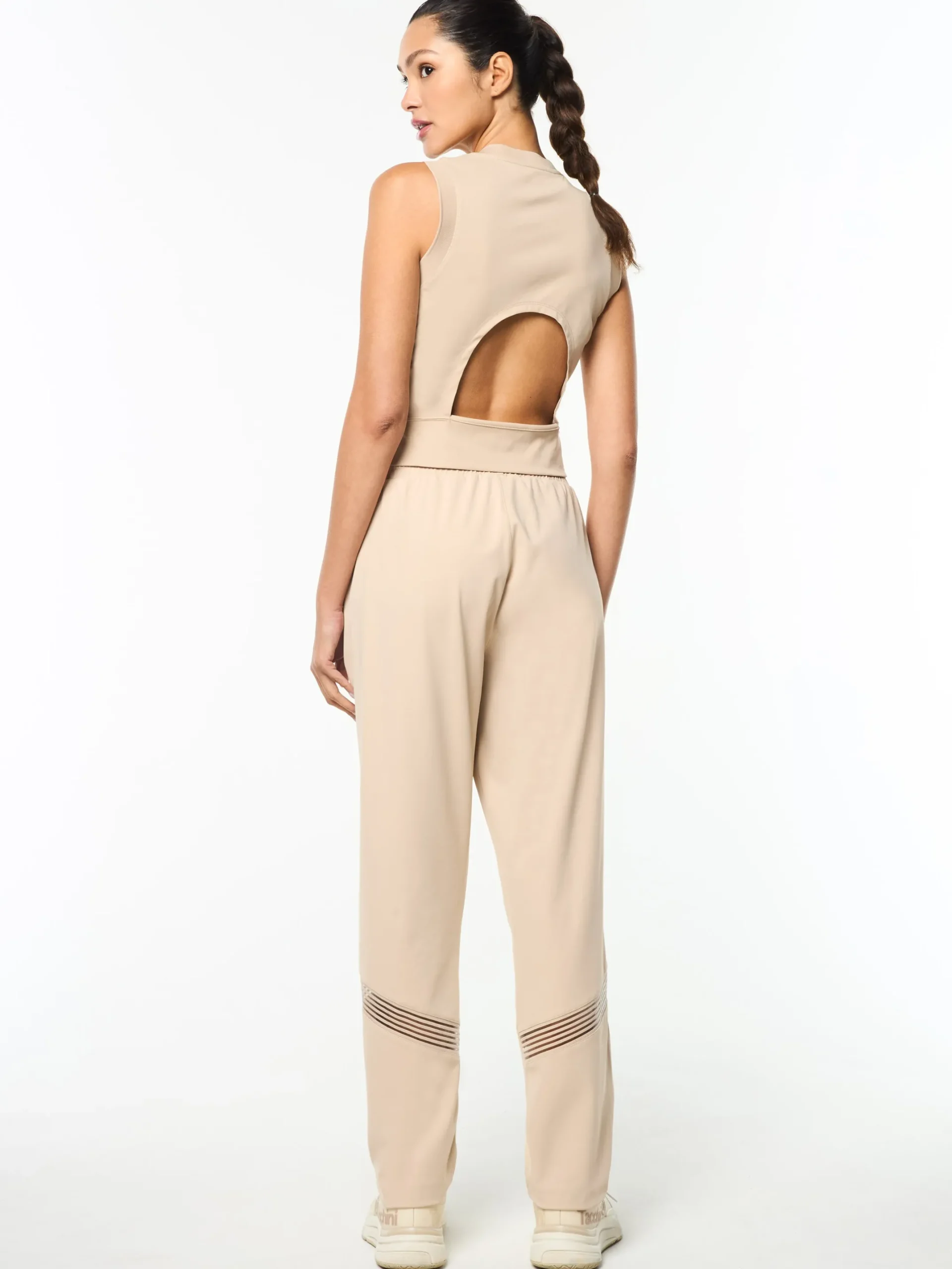 Noemi Top- Humus