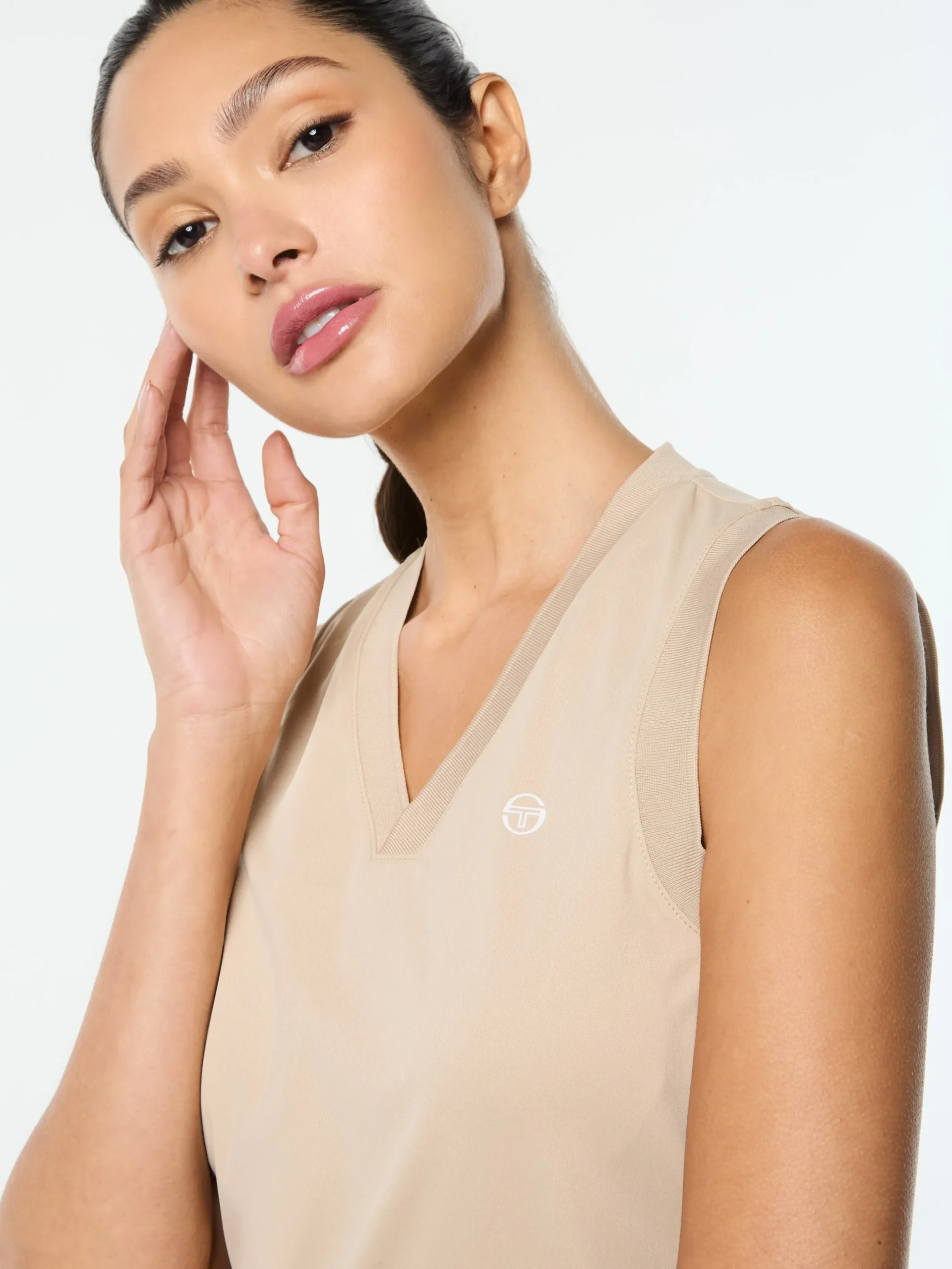 Noemi Top- Humus
