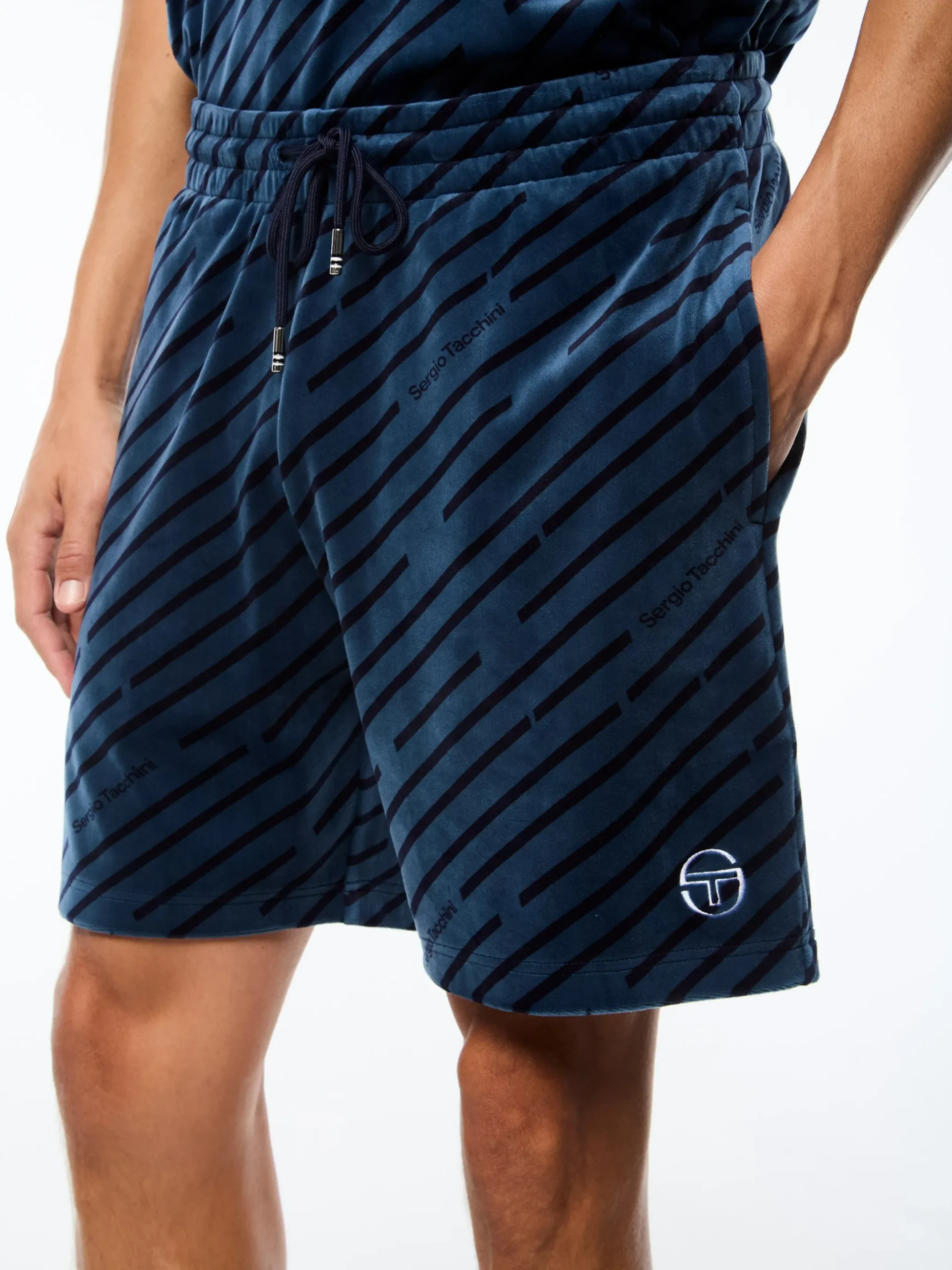 Obliquo Velour Short-Key Largo