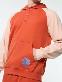 Vincere Hoodie- Hot Sauce