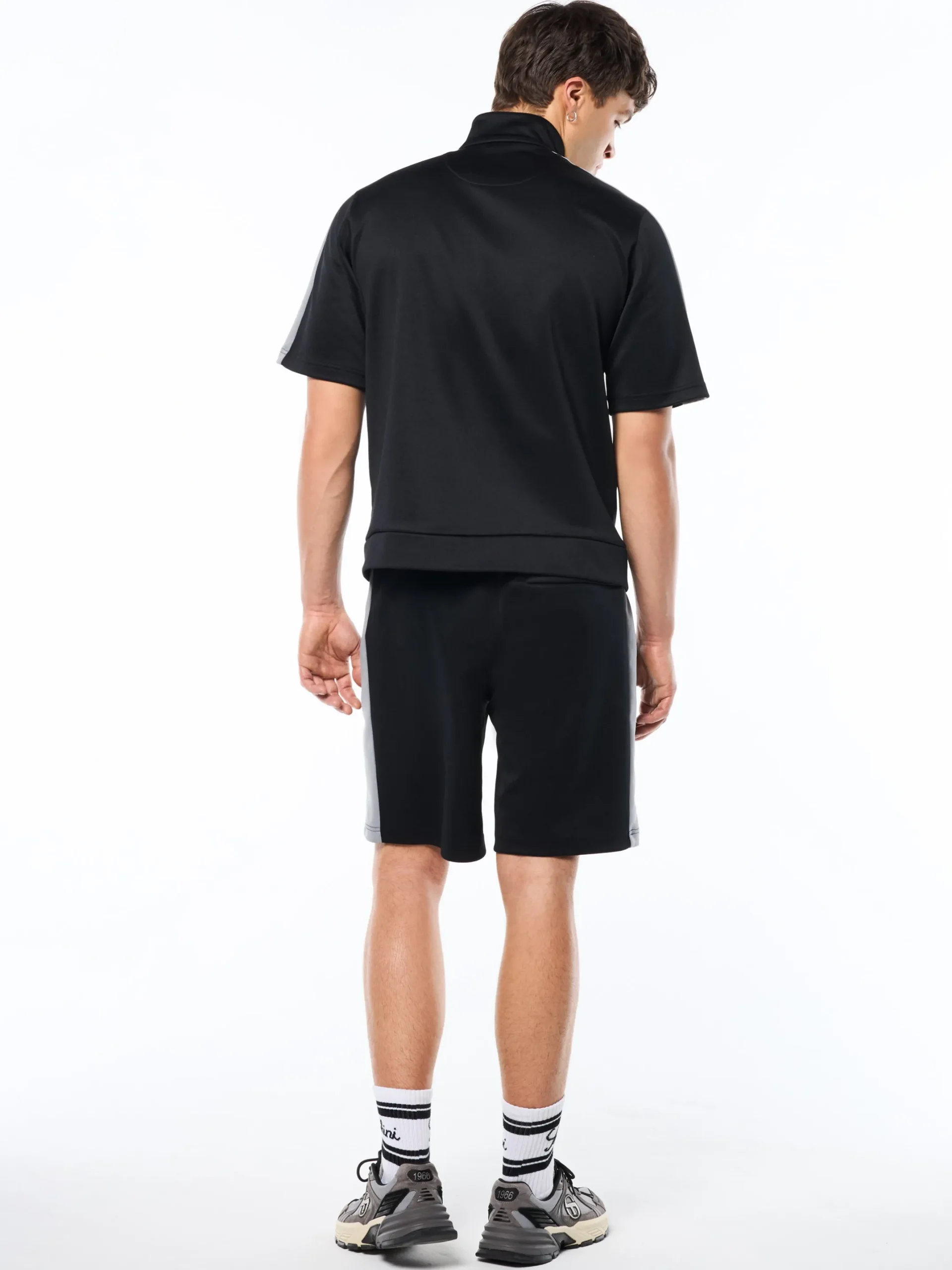 Viscotti Short Sleeve Track Jacket-Black Beauty