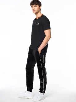 World Champion T-Shirt-Black Beauty